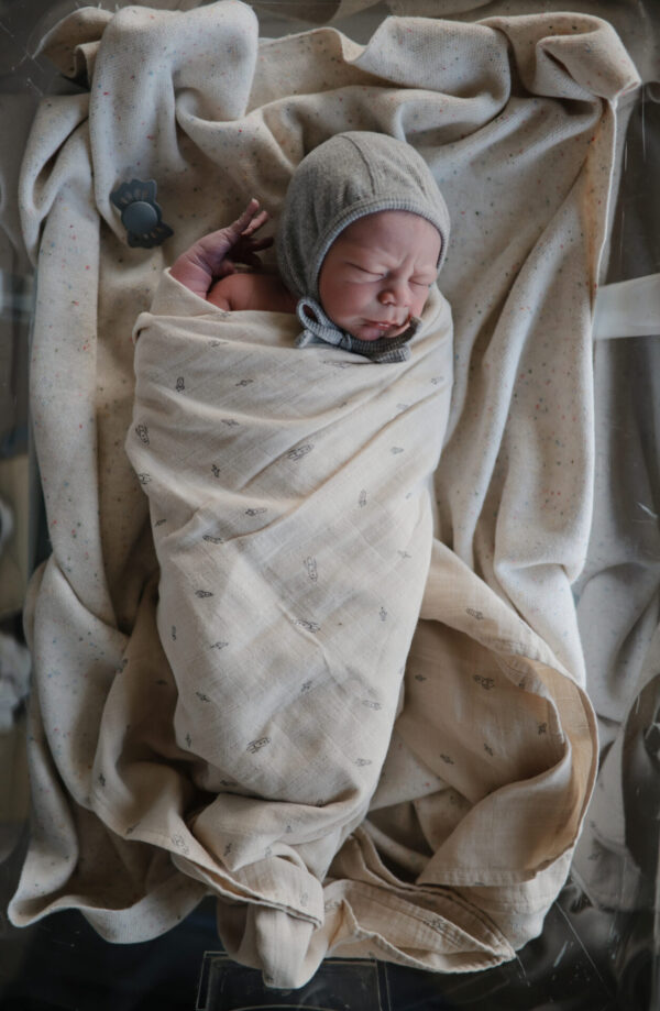 Ribbed Baby Bonnet - Image 3