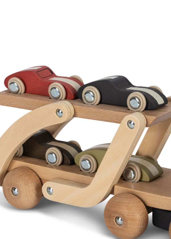 Wooden Car Carrier FSC, Truck Toy - Konges Slojd - Image 8