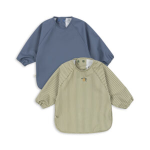 Bib with sleeves